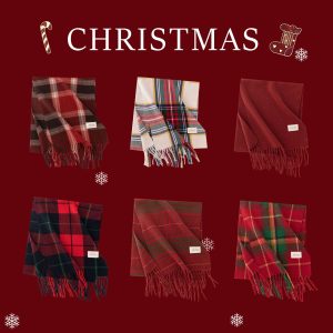 Women's fashionable warm scarves