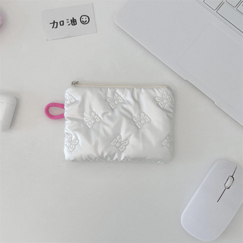 Quilted Heart Clutch Bag - Silver Mini Wallet with Mirror