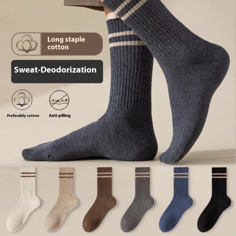 Vintage College Style Men's Cotton Crew Socks Stripe Pattern Anti-Odor Moisture-Absorbing Mid-Calf Socks