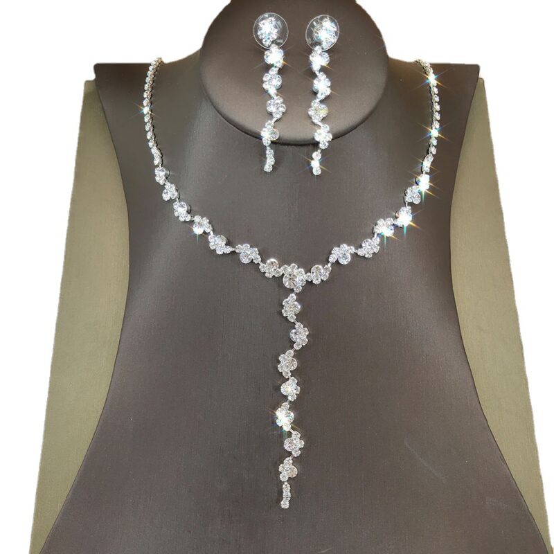 Fashion Pearl-Like Necklace & Earrings Set with Diamond Flowers