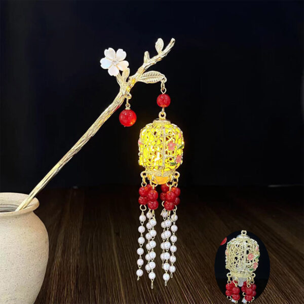 Modern Chinese Phoenix Lantern Hairpin