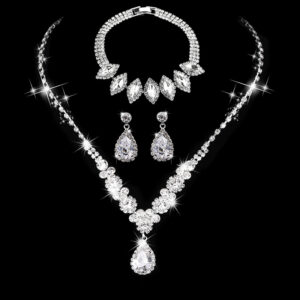 Luxurious Black and Sapphire Jewelry Set for Evening Wear