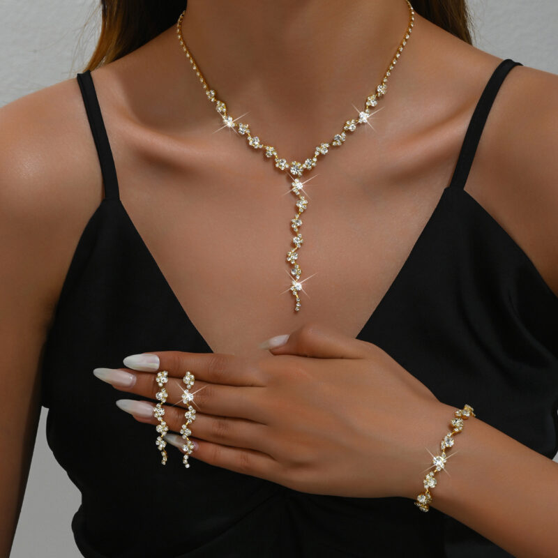 Fashion Pearl-Like Necklace & Earrings Set with Diamond Flowers