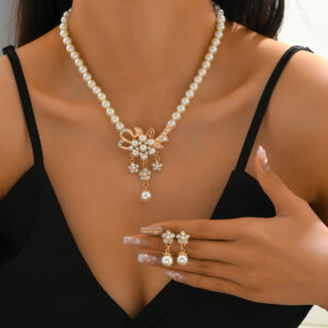 Bridal Jewelry Set - Pearl Flower Necklace & Earrings