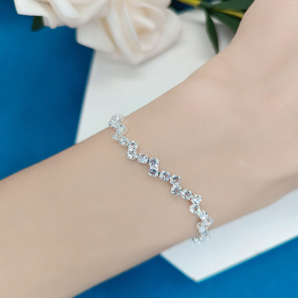 Best-Selling Simple Trendy Women's Crystals Zircon Bracelets for Wish with Korean Friend Silvery Design